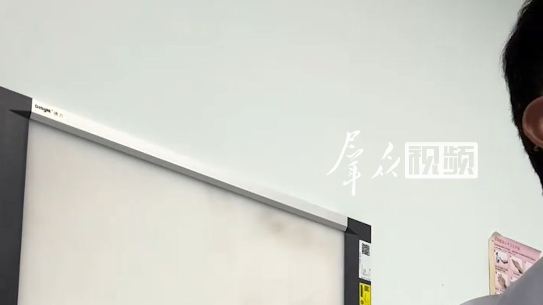 儿科医生按号先救重伤患儿，后一号家长要求插队未果，竟打电话投诉医生。