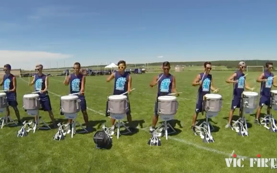 [图]【行进打击乐】万物皆可嗨-BKat (Make It Bun Dem) - Blue Knights Drumline 2016