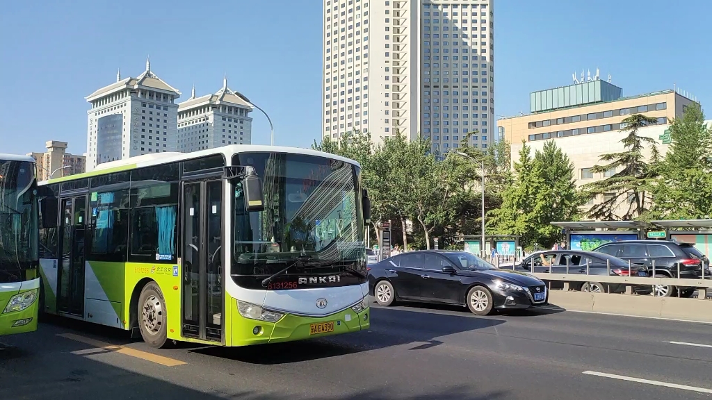 【新车上线】北京公交快速直达专线168路小安凯早班运营结束空放