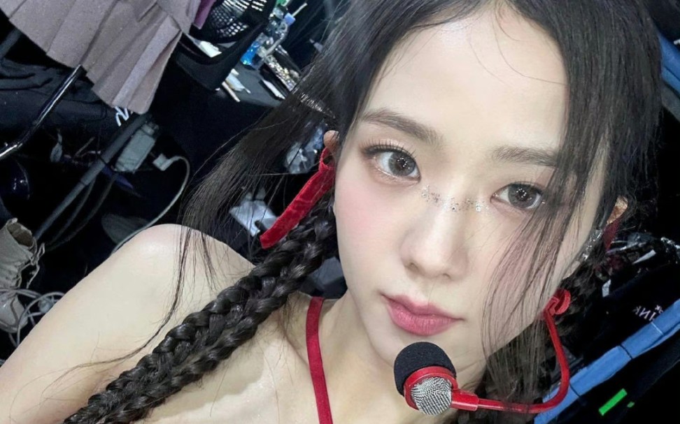 【金智秀jisoo】更新了墨西哥场的照片