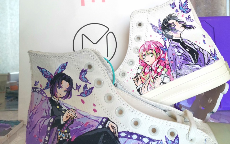 鬼灭之刃蝴蝶忍手绘鞋教程来啦,快跟着画起来首先你