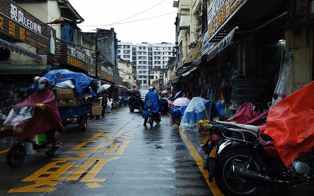 [图]【漫步肇庆】超清立体环境声体验|宋城墙、新街、二马路|雨声与城市环境声