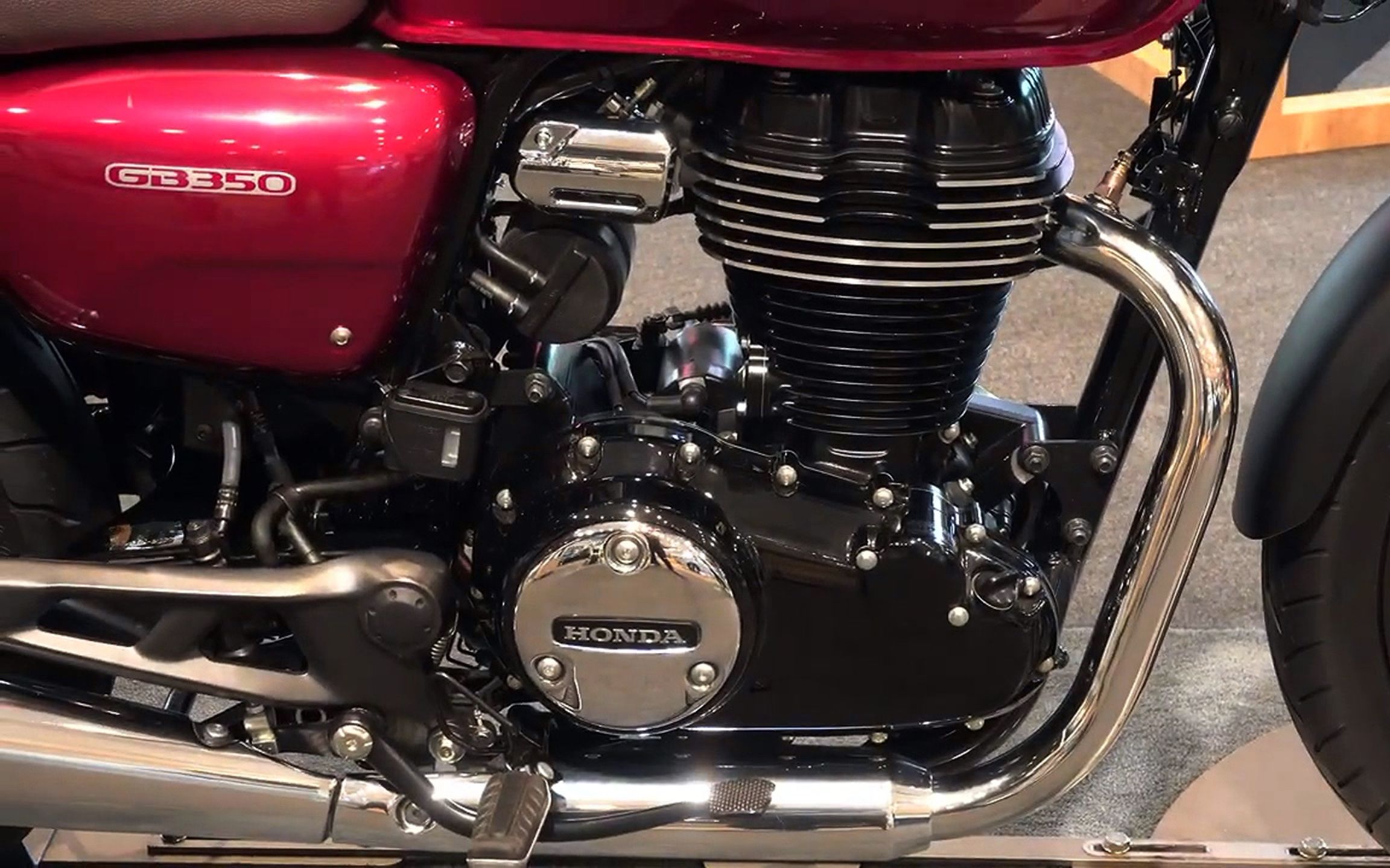 2022款本田街车cb350,动力强配abs,造型复古,售价35000元