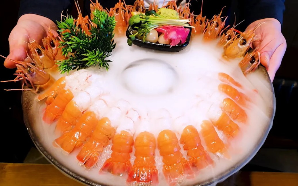 韩国海鲜刺身大拼盘