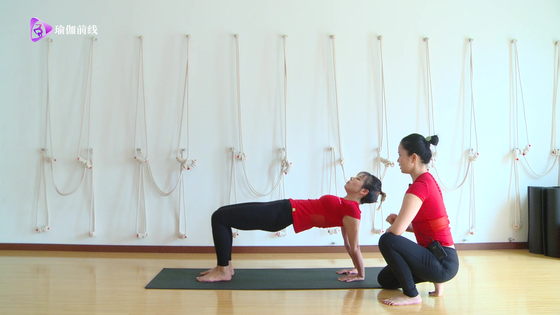 【瑜伽前线】杜梦/谭蔚玲老师的瑜伽桌子式精讲