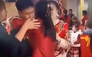 别抱了，这是我男人