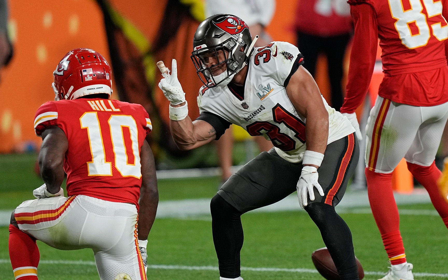 nfl季后赛 堪萨斯酋长对阵布法罗比尔 究竟谁才能笑到最后!