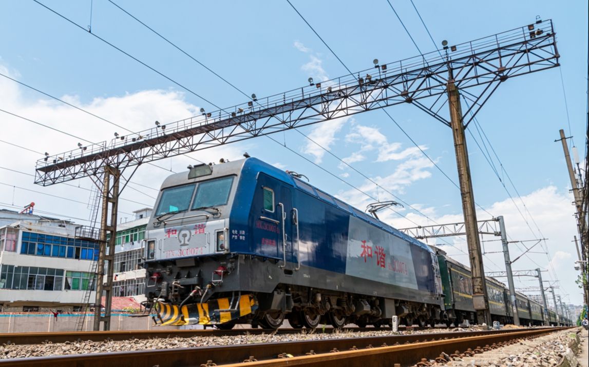 中国铁路武局襄段hxd3c0074牵引k903次通过南昌二场