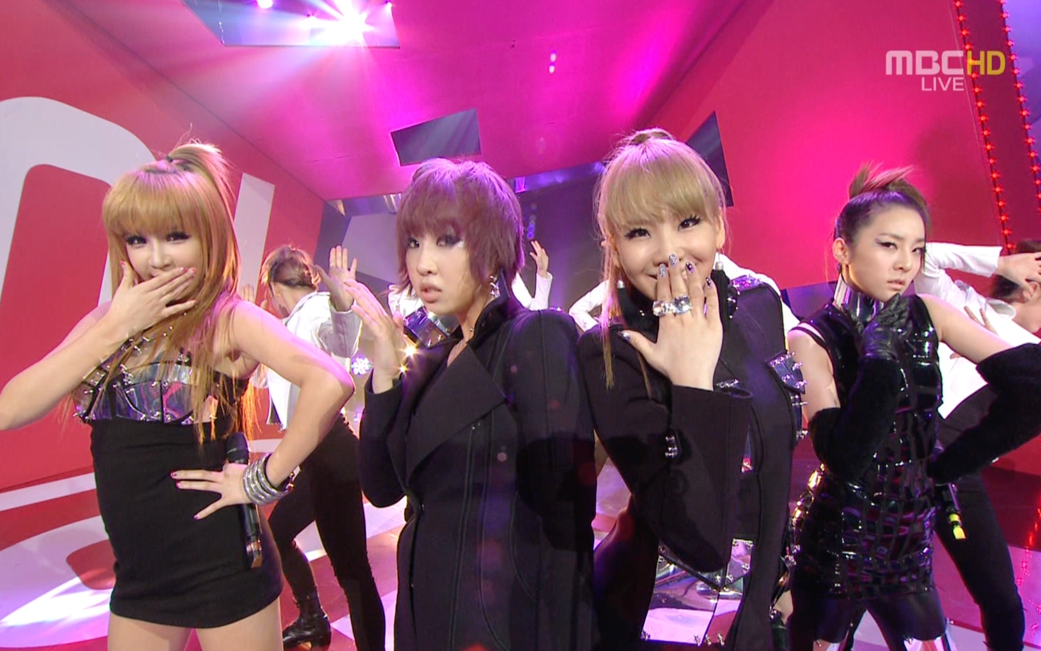 【Live】2NE1「我最红I am the best」ComeBack 110702哔哩哔哩bilibili