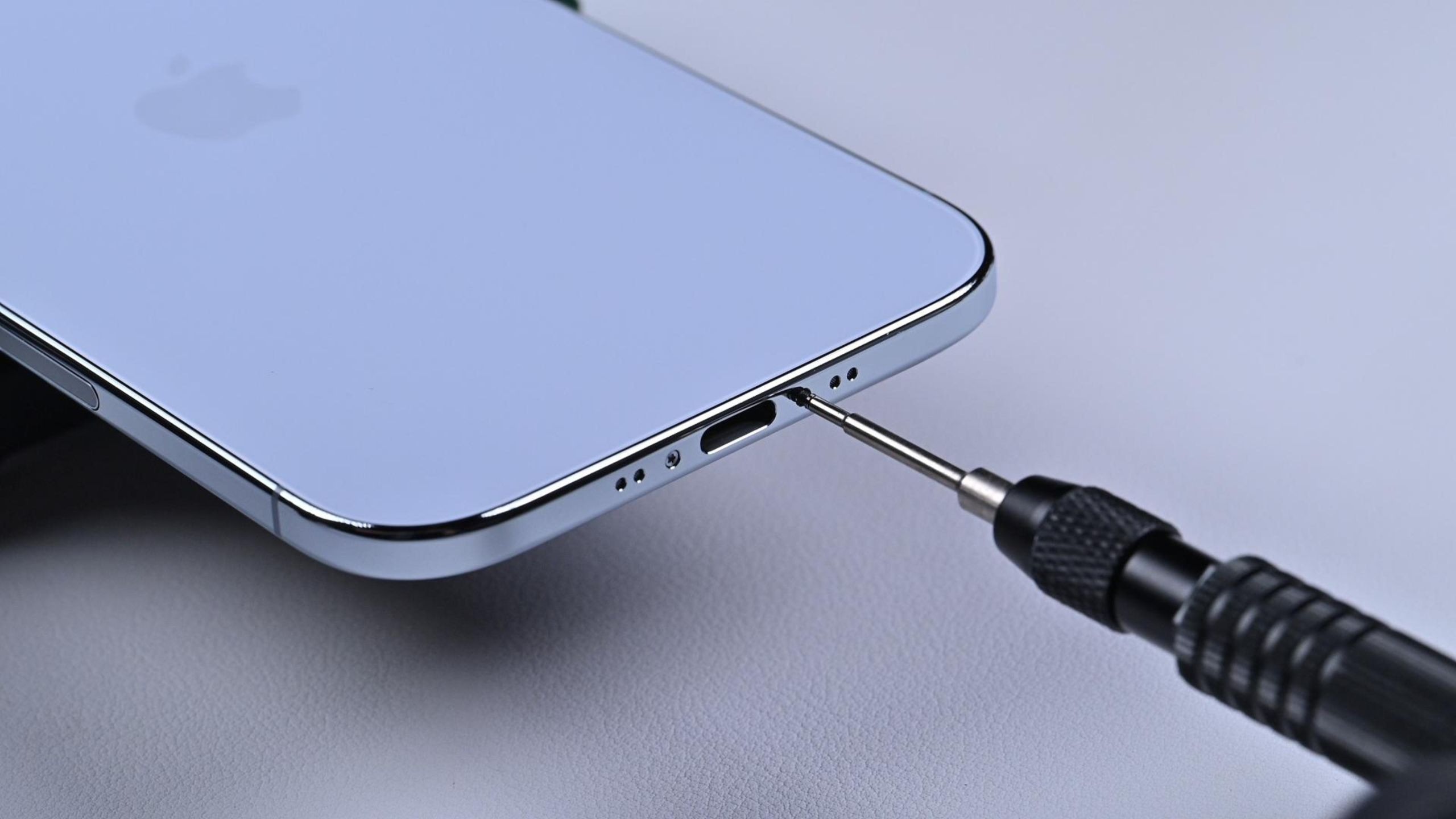 全网首发 iPhone Air 沉浸式拆解及扩容1TB失败的惨痛经历