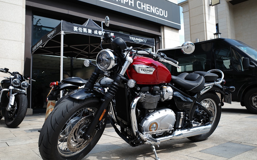 凯旋speedmaster试驾体验_哔哩哔哩_bilibili