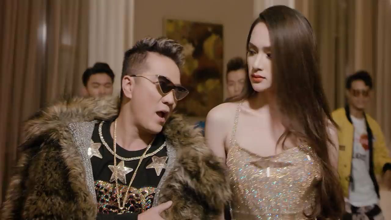 [图]越南歌曲 Hello - Đàm Vĩnh Hưng x Binz - Hương Giang, Trấn Thành, Thánh Catwalk Sinon