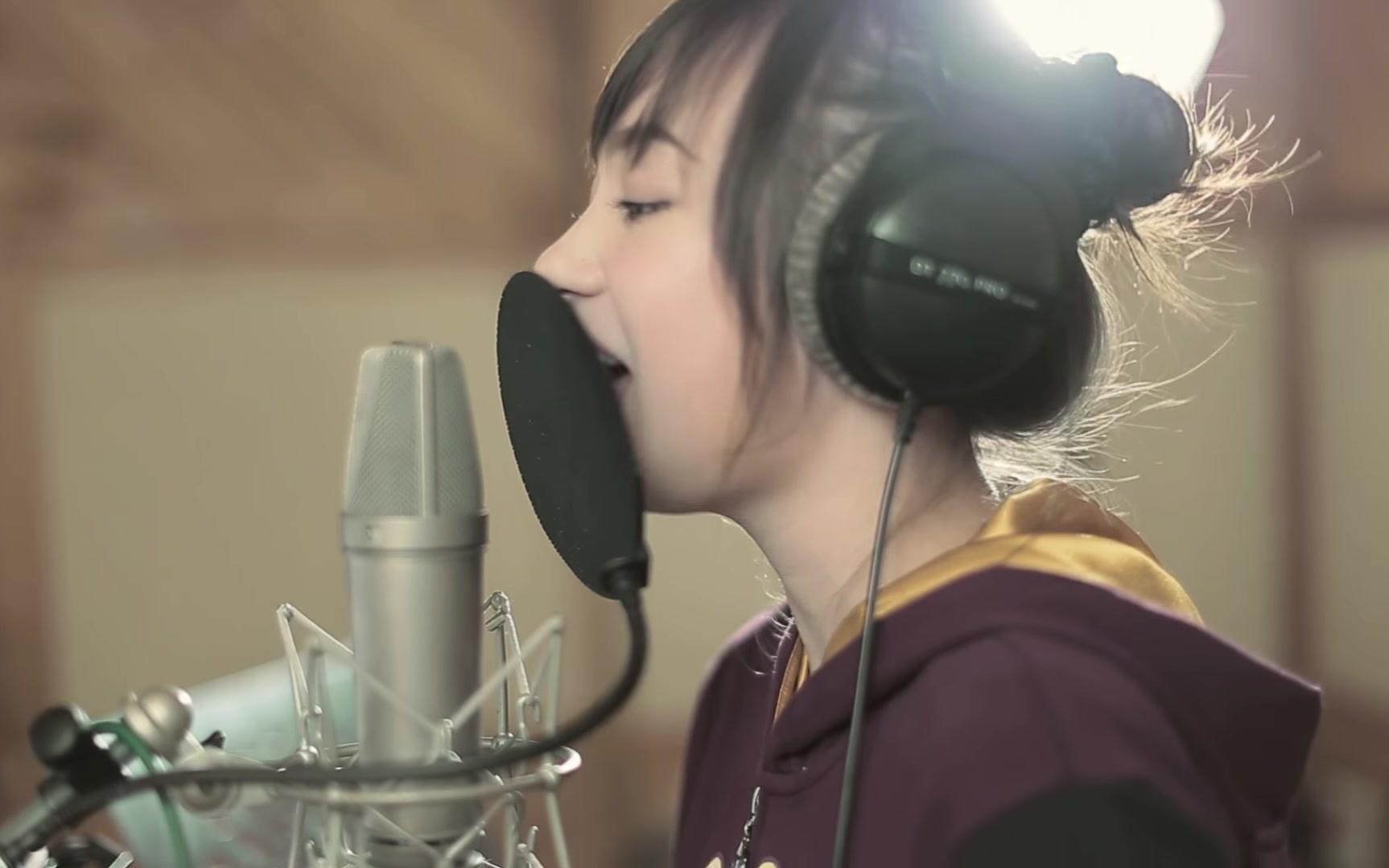 [图]Meraih Bintang, etc -- by Jannine Weigel ( 泰国混血小姐姐英泰双语翻唱2018亚运会主题曲 以及近5年典型翻唱作品)