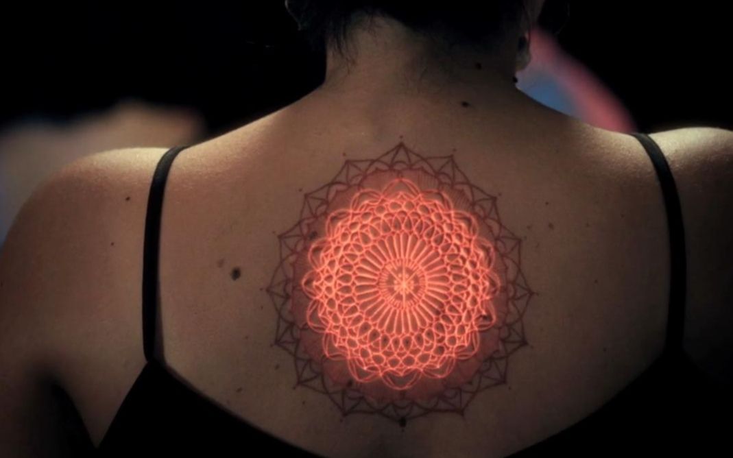 水墨纹身精准投影秀 Ink Mapping Video Mapping Projection on Tattoos, by Oskar & Gaspar哔哩哔哩bilibili