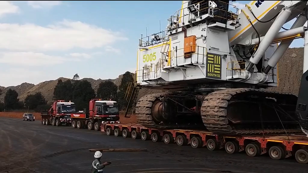 小松pc8000挖掘机