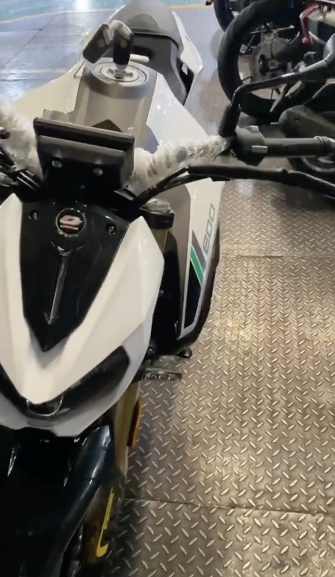 srk600 蛇头龙它来了!不挂贝纳利标