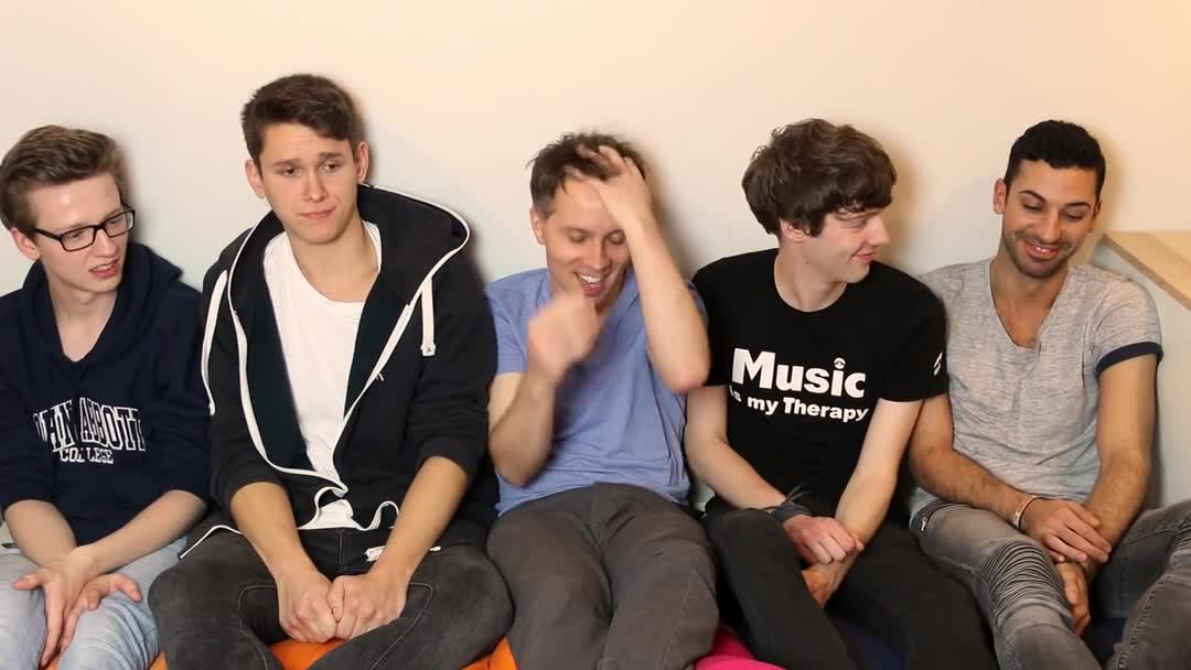 【霓虹凡心】kuntergrau interview darsteller - jungsfragen.de