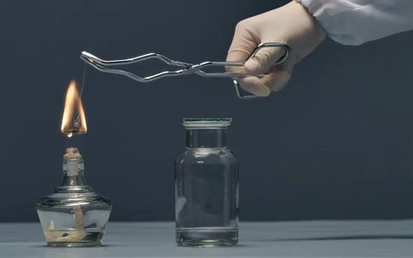 铁丝在氧气中燃烧