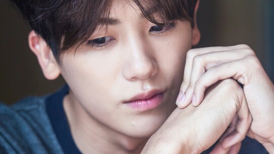 朴炯植腿长手长睫毛长的会跳舞唱歌的演员炯植啊