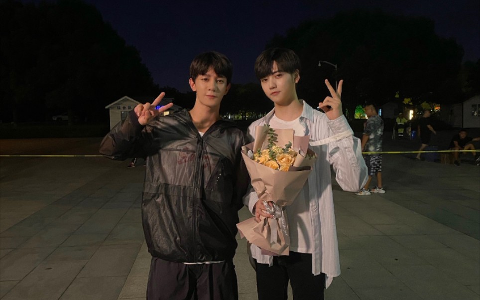 惊焉栩嘉叫夏之光哥哥了