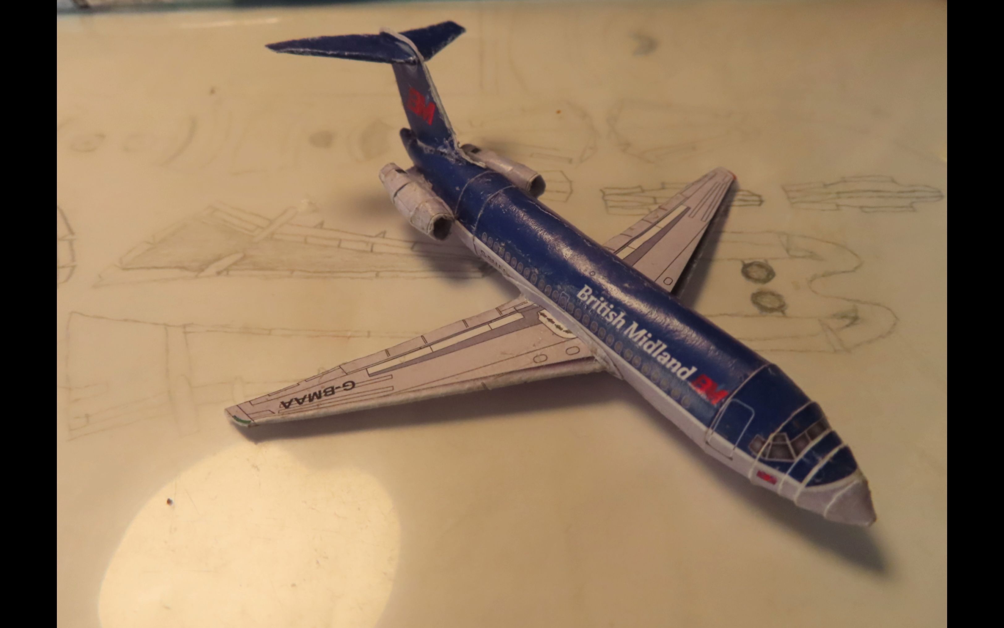 【客机纸模型】英伦航空dc-9-15客机纸模型制作