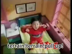 Video herunterladen: 早上起来大喊一声 “terrain! terrain! pull up!”