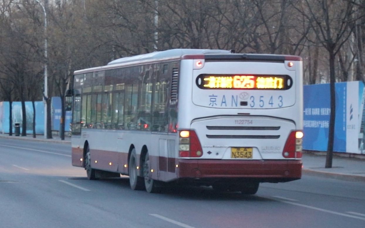 【北京公交 绝版影像】625路青三22754车双泉堡出站(此车疑似报废)