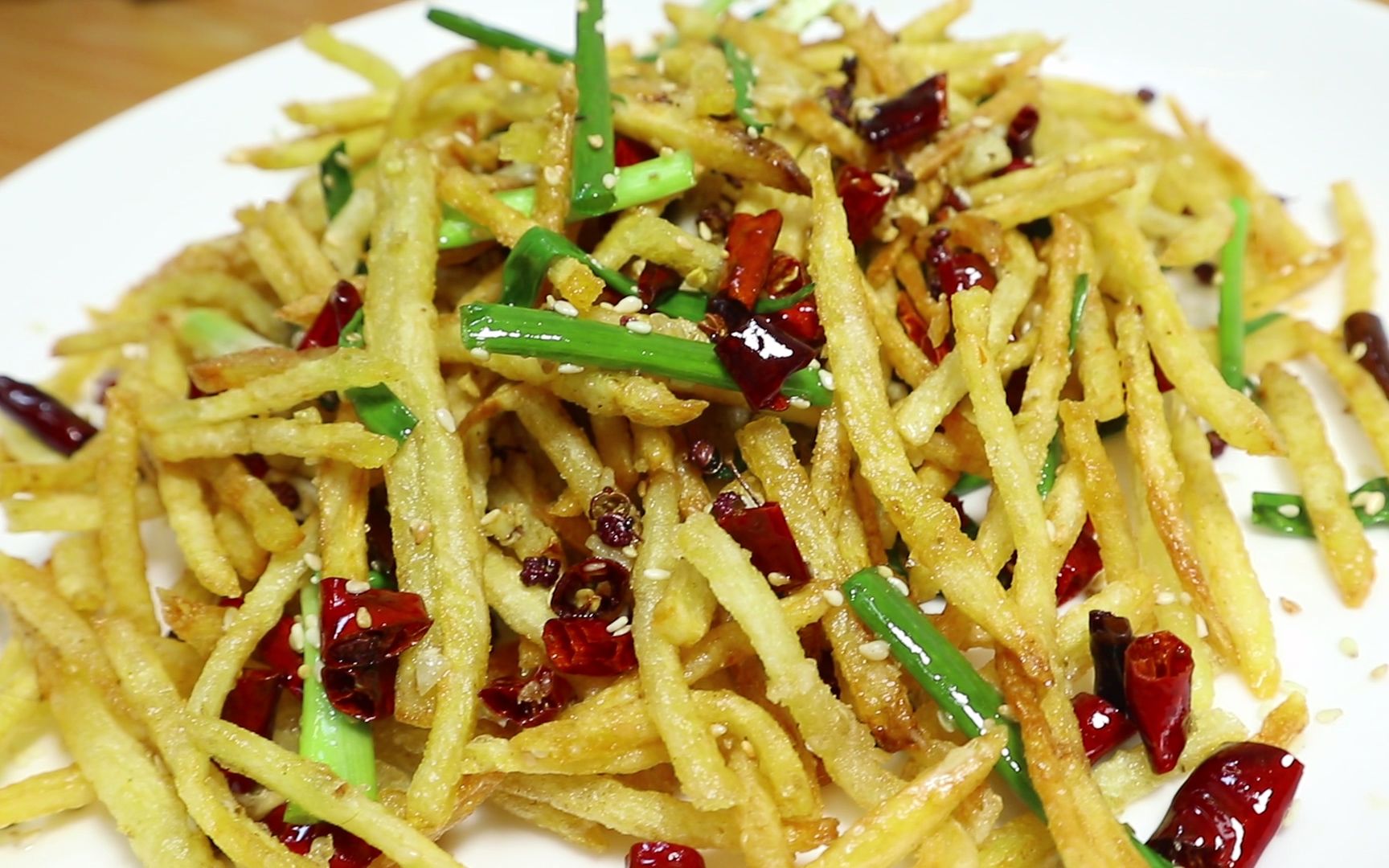 教你在家做干煸土豆丝,一道比炸薯条还要好吃的菜_哔哩哔哩 (゜-゜)つ