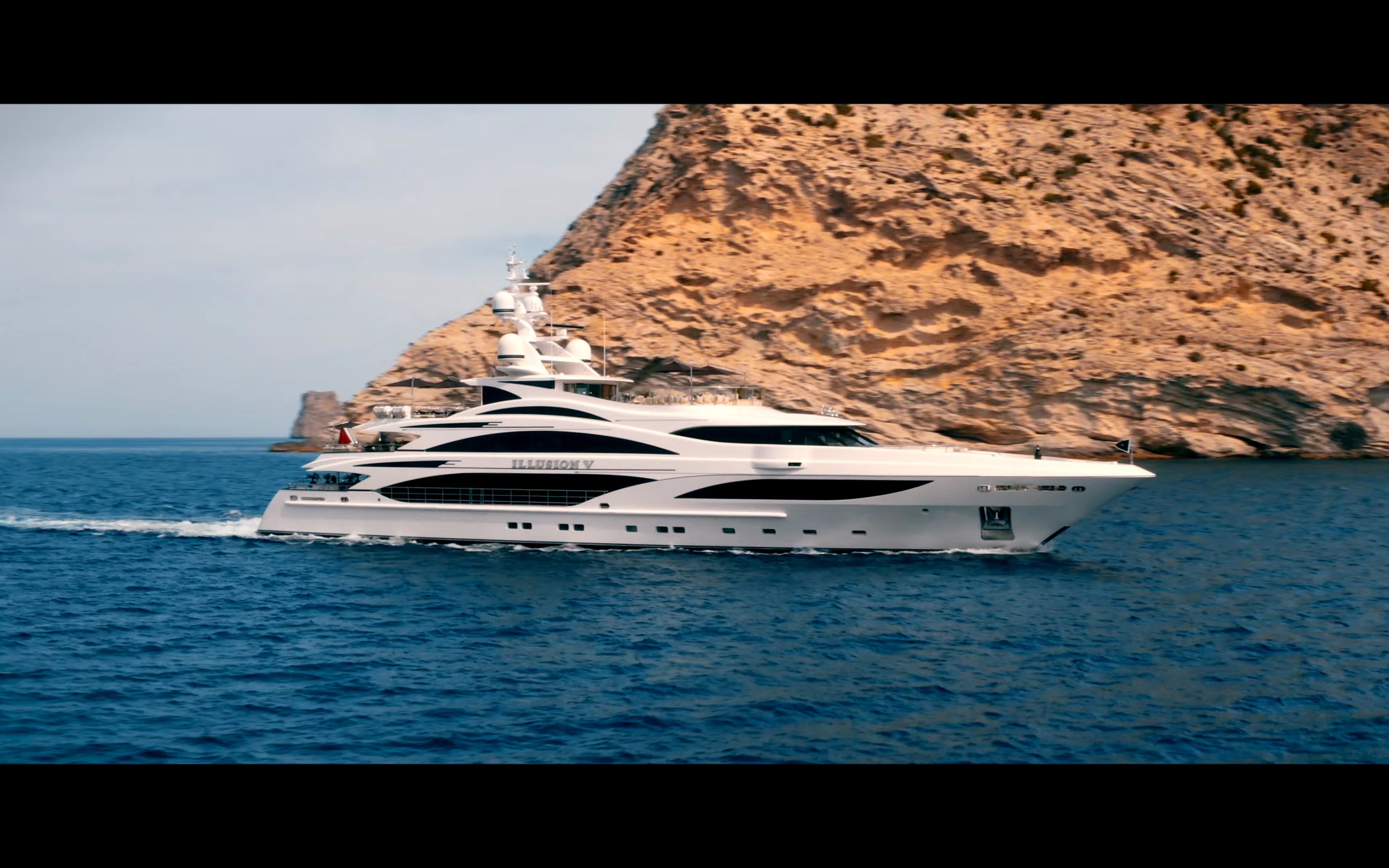 illusion v 190ft - 超级游艇
