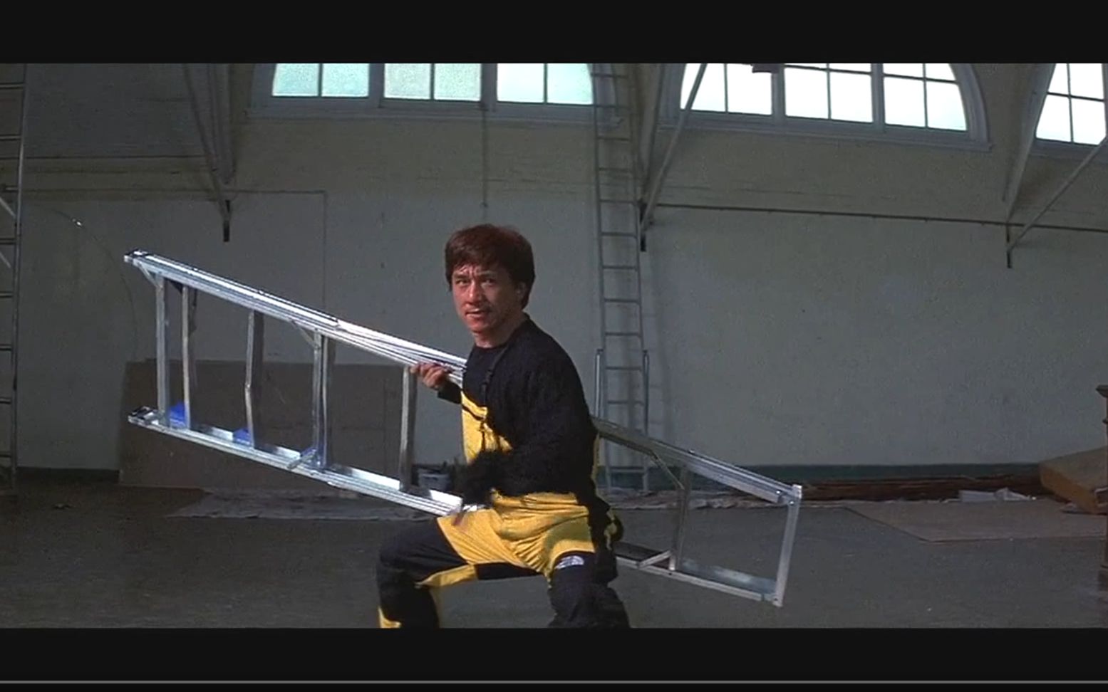 不正经的老歪用不正经的四川话带你4分钟看成龙警察故事4简单任务