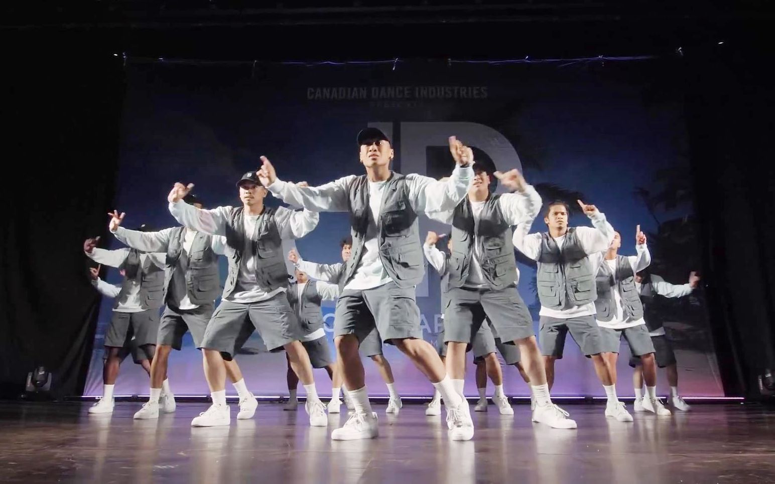 加拿大舞团brotherhood现场齐舞表演!dancers paradise街舞比赛 2019