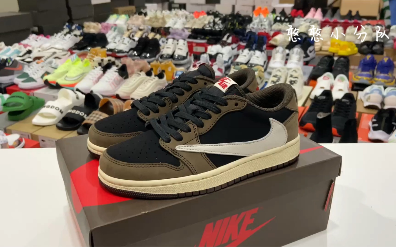 乔丹Air Jordan 1 Retro Low AJ1乔丹低帮篮球鞋.反向勾倒钩哔哩哔哩bilibili