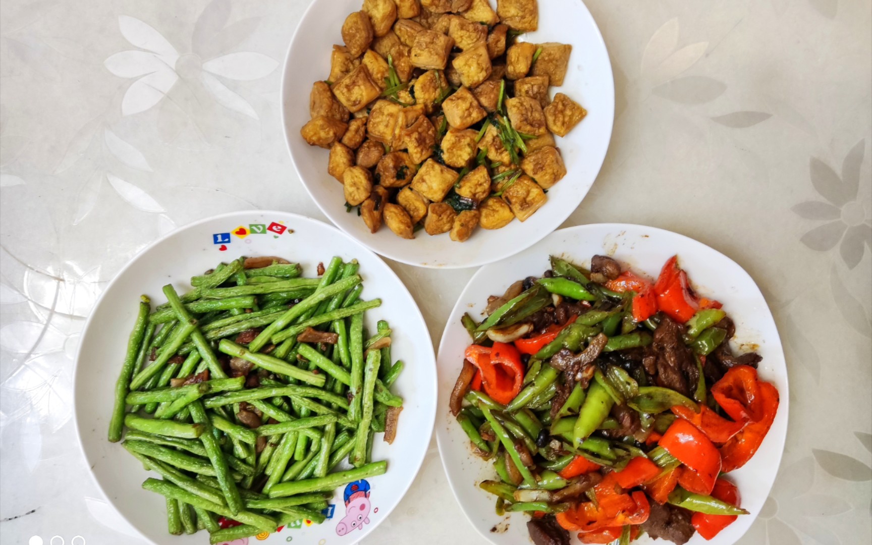 万物皆可翻锅!三道使用翻锅技巧制作的炒菜,构建完美晚餐