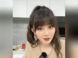 Tải video: COCO 越来越漂亮了