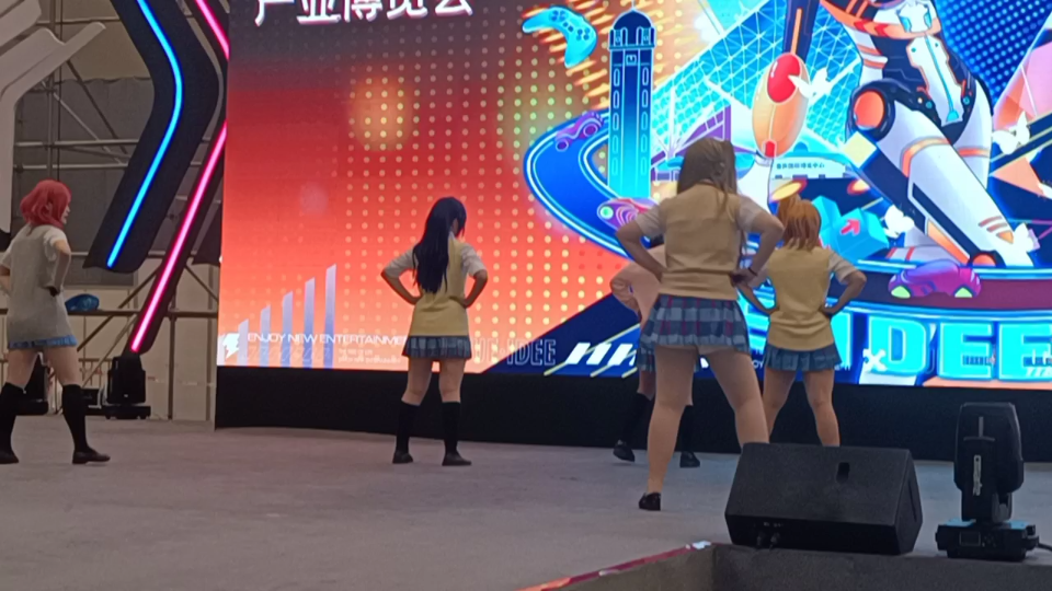 重庆悦来漫展比赛《欲于辉夜之城起舞》饭拍