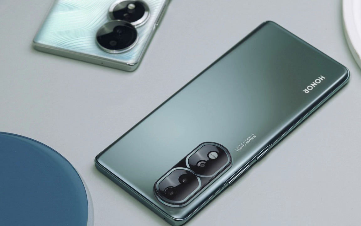 荣耀 90 系列通过工信部入网,高配版将搭载高通骁龙 8  旗舰!