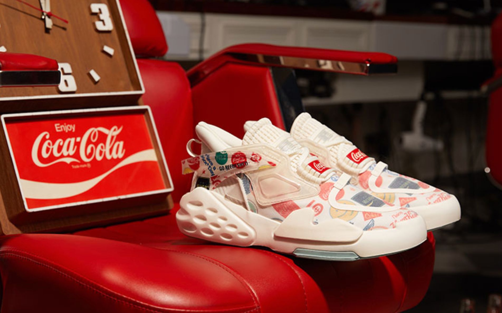 安踏可口可乐2代展示