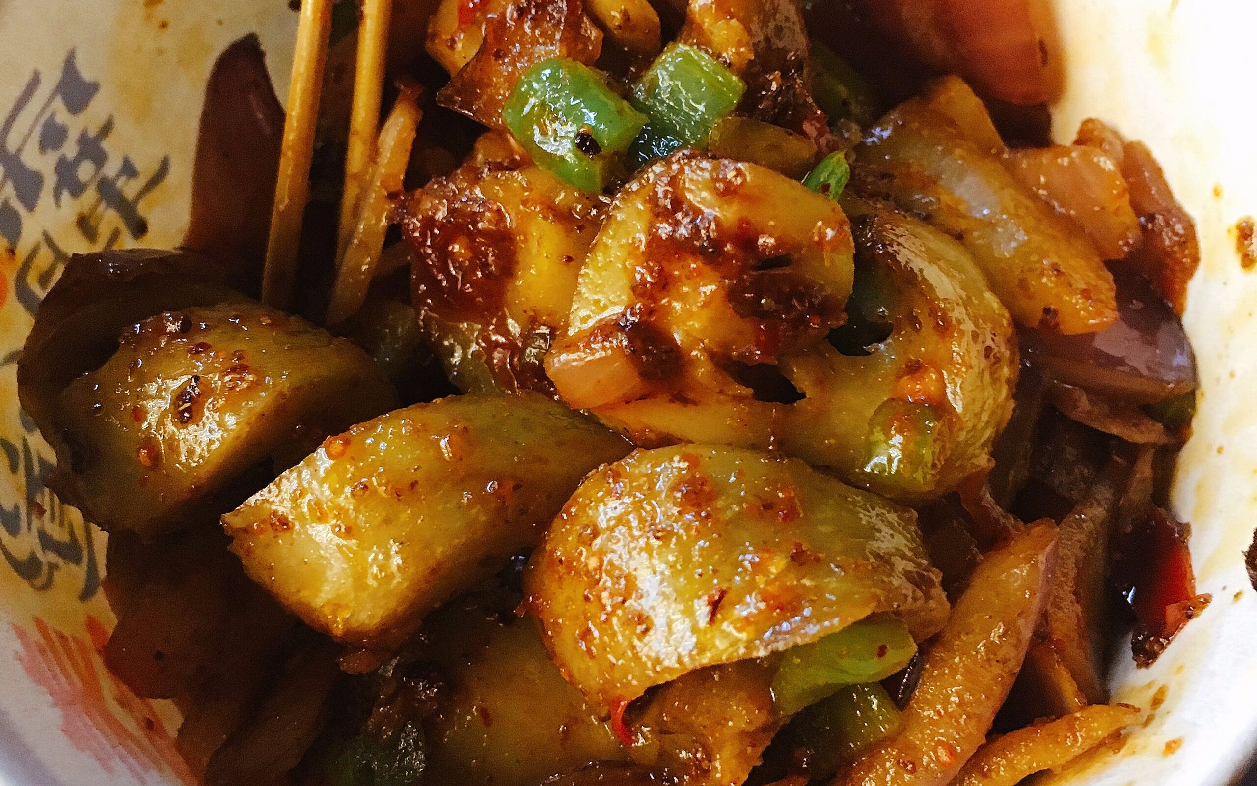 五块钱小吃第二弹!秒杀辣条的巨好吃有嚼劲麻辣烤面筋