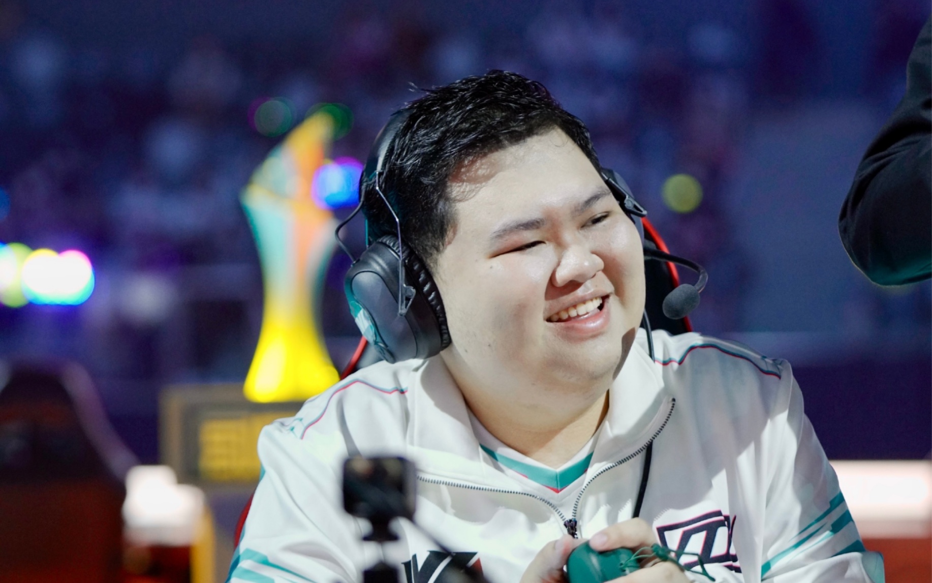 嘻嘻幻贺:东玄!你个老六qxq