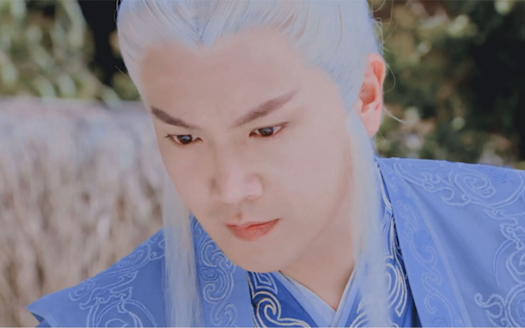 用紫胤真人浅浅带入一下帝君这类角色发现也很合适啊