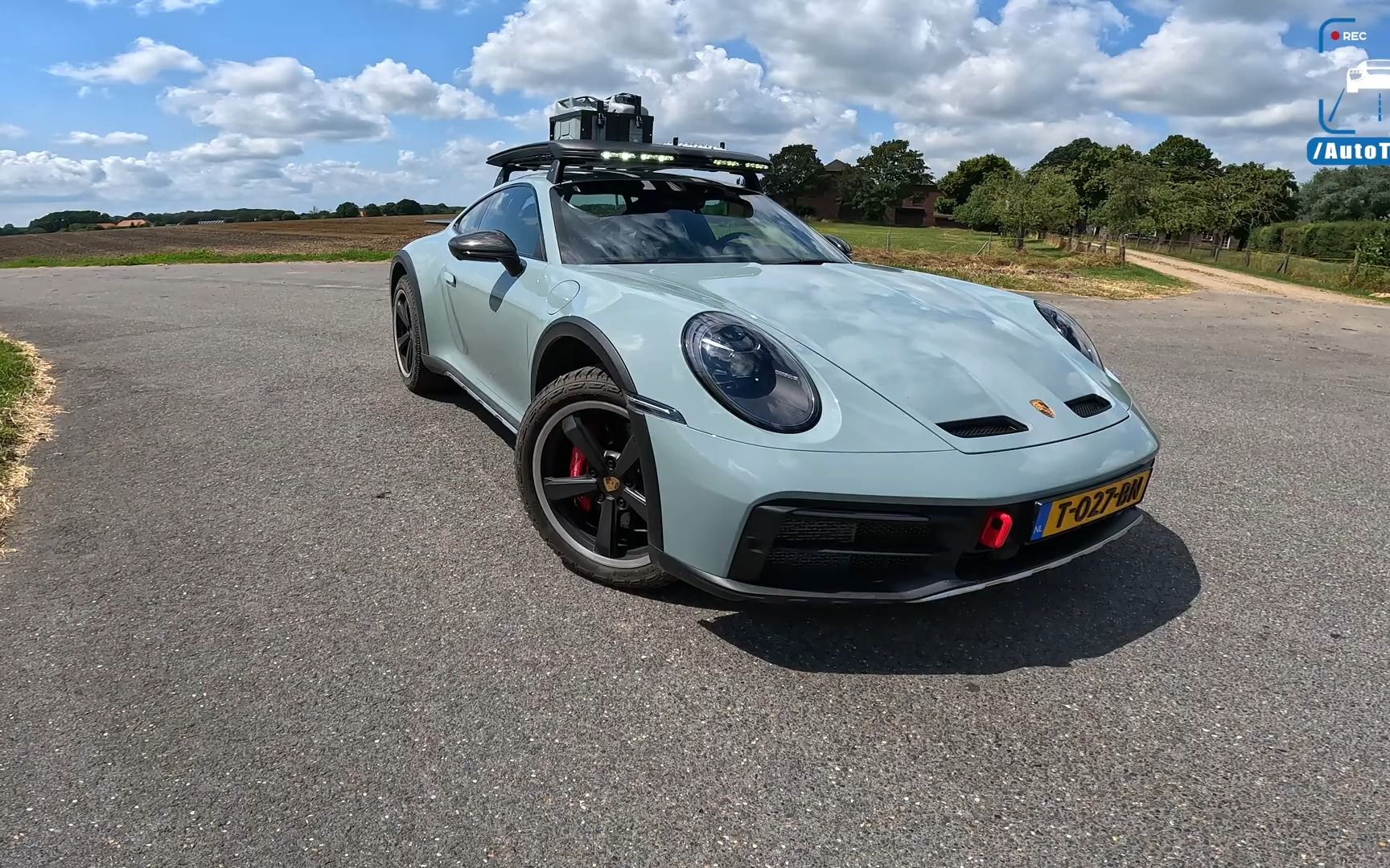 porsche 911 dakar // review on autobahn