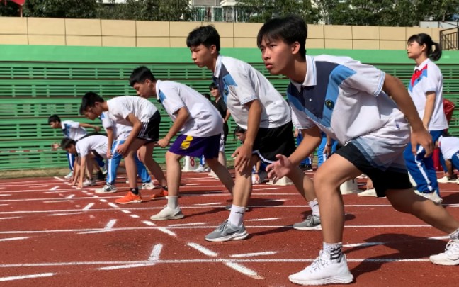 高燃剪辑MV,惠州八中第五届体育节哔哩哔哩bilibili