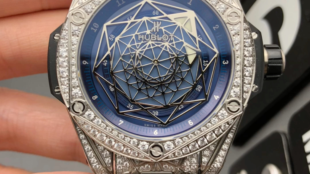 wwf 满钻刺青 实拍