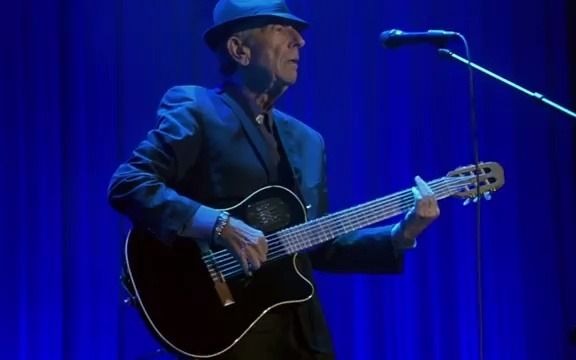 [图]伦纳德·科恩-著名的蓝色雨衣现场Leonard Cohen - Famous Blue Raincoat Live