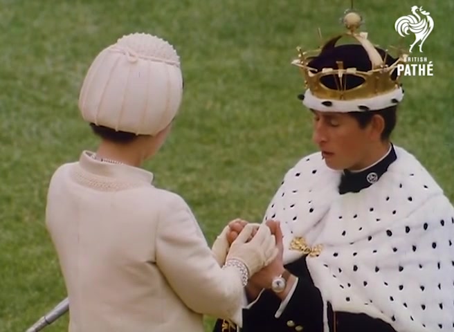 [图]英国女王为查尔斯王子加冕威尔士亲王（A Future King，1969）