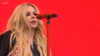 Download Video: 【别告诉我】Avril Lavigne - Don't Tell Me 2024.06.30