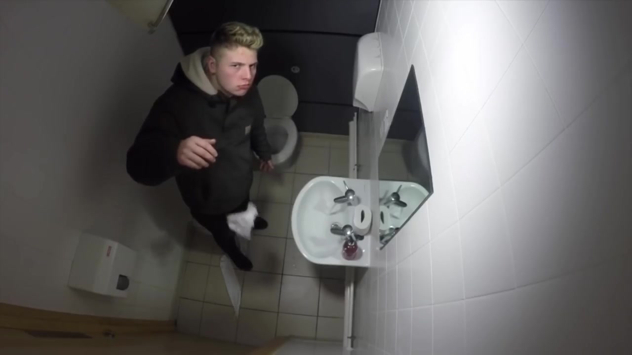 ben的整人计划【搞笑视频】elliot吃屎咯!