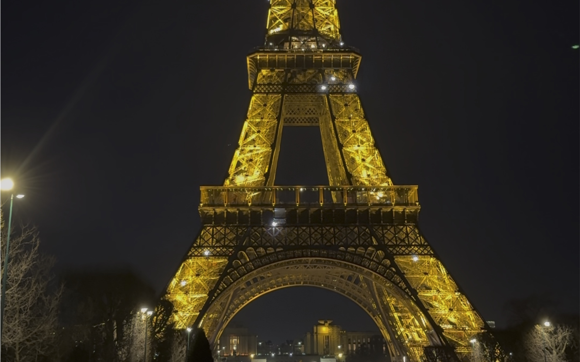 全中国14亿2千万人,有多少人真正去巴黎见过埃菲尔铁塔?