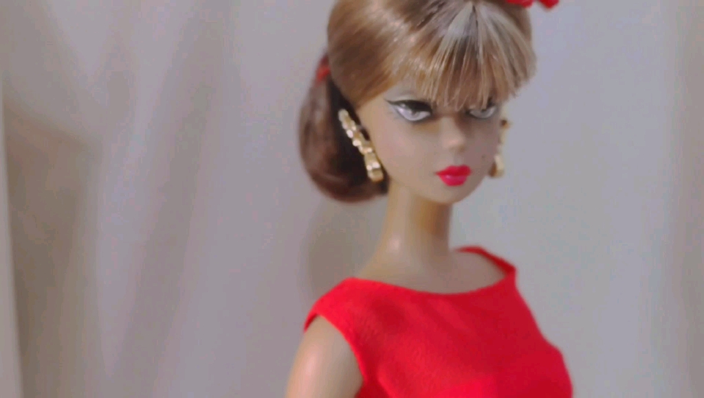 [图]Silkston Barbie little red dress.