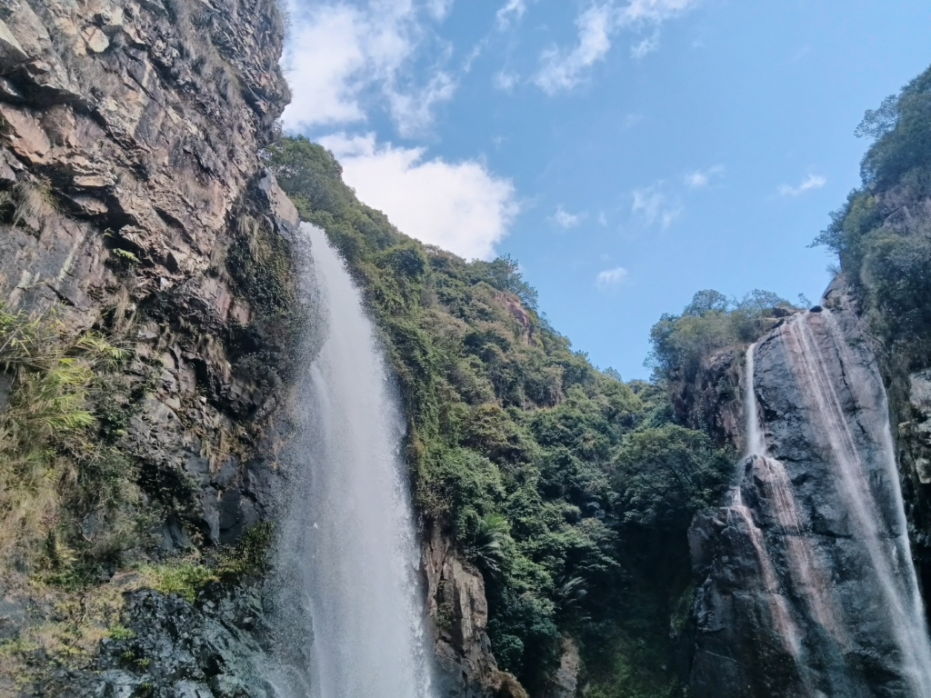 福建仙游九鲤湖瀑布